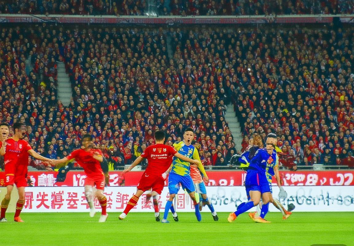 2018中超巅峰对决:河南建业VS大连一方精彩回顾